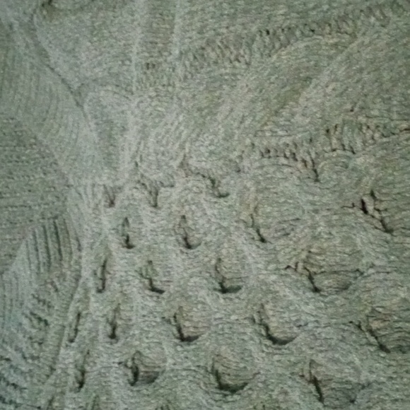 Sweater - Picture 5 of 5